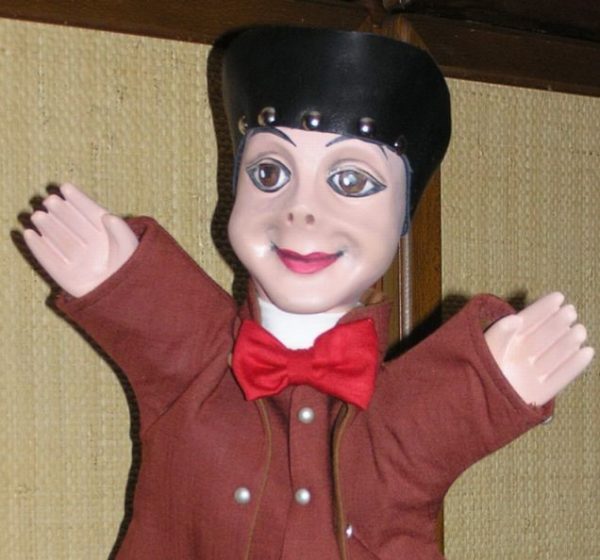 Guignol-handpuppet 004 en face